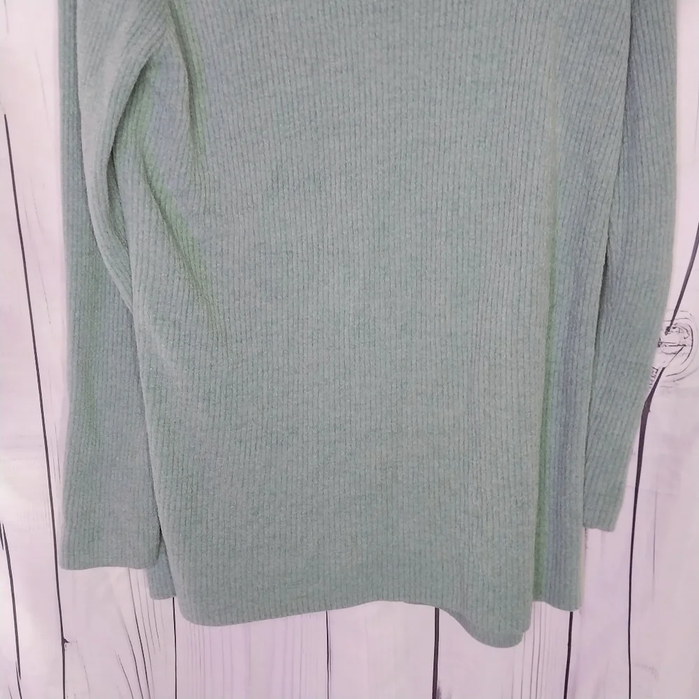 Barefoot Dreams Cozy Ultra Lite Hooded Cardigan - Picture 8 of 10